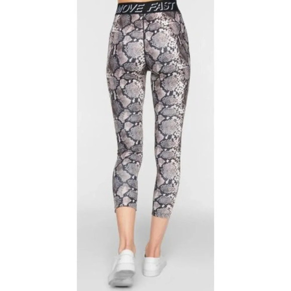 NWT PAM & GELA Move Fast Snake-Print 7/8 Leggings-sz Large - Picture 2 of 8